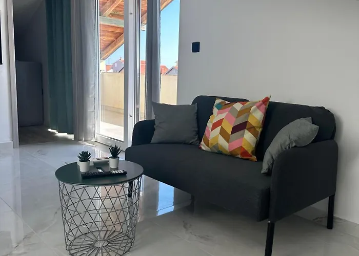 Roni Apartamento *