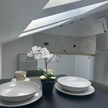 Roni Apartment *