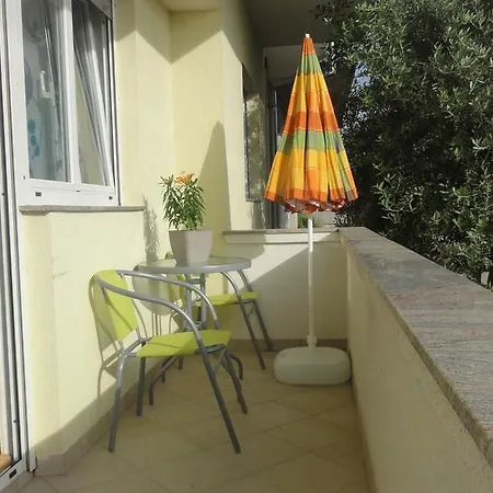 Roni Apartamento Zadar